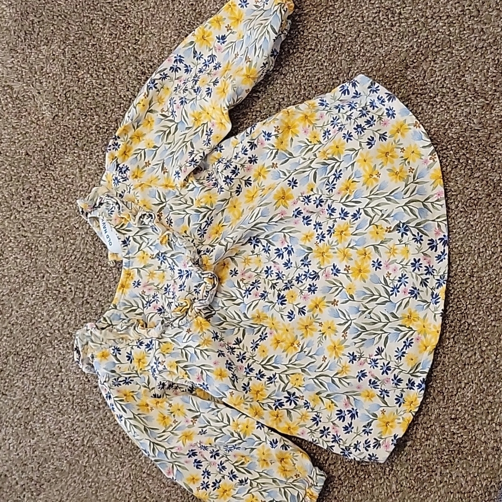 Floral toddler blouse